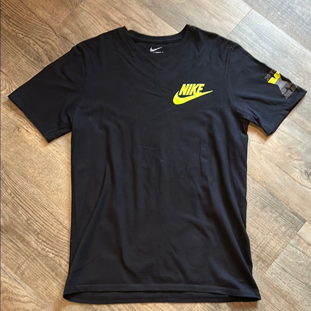 Nike Men’s Black T-Shirt with Neon Yellow Logo